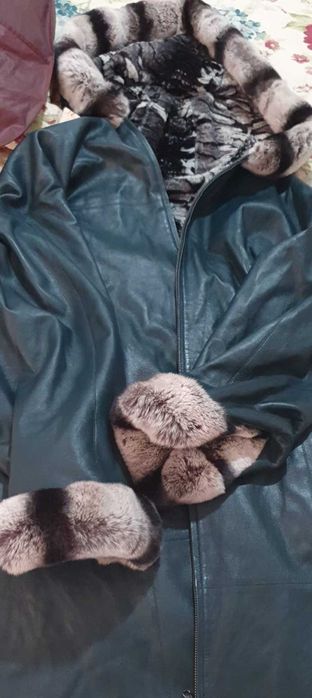 Куртка женская продам