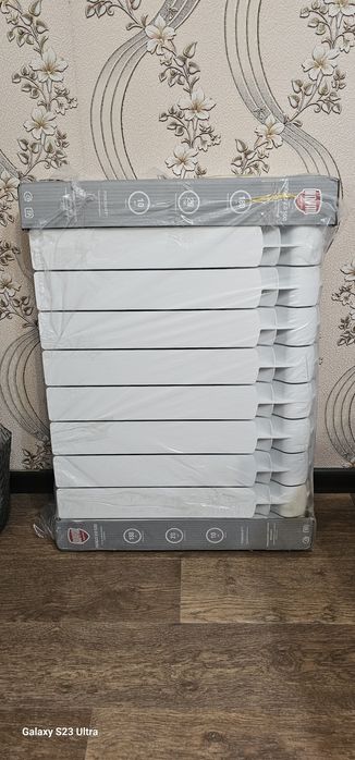 Радиатор Royal Thermo секционный Indigo 500, кол-во секций: 10