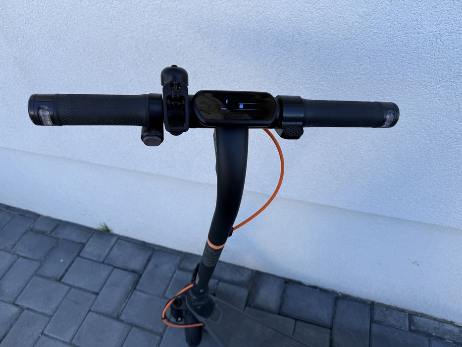 Trotineta electrica Ninebot E2 Plus II