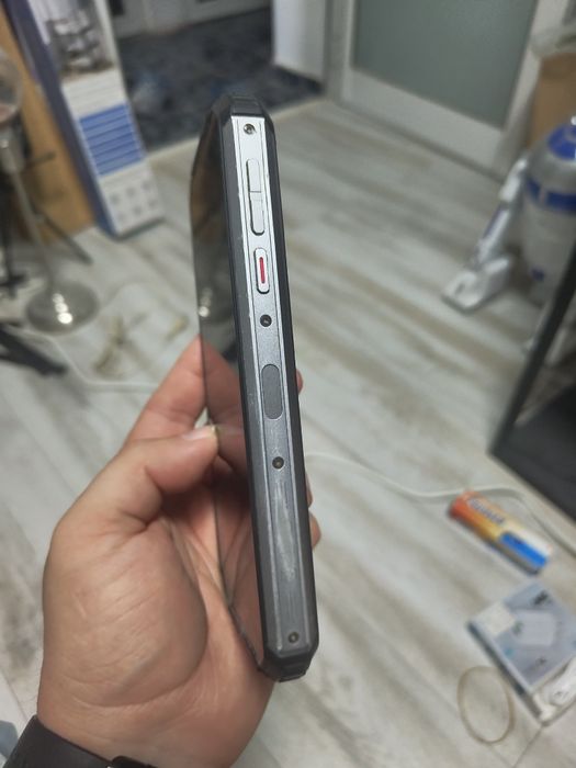Oukitel WP6 Rugged (10.000 mAh) – Pentru piese sau recondiționat