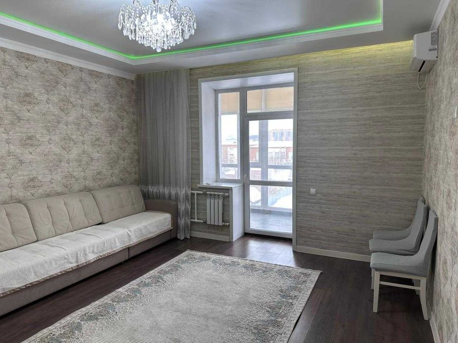 Продам евро 2х ком в центре