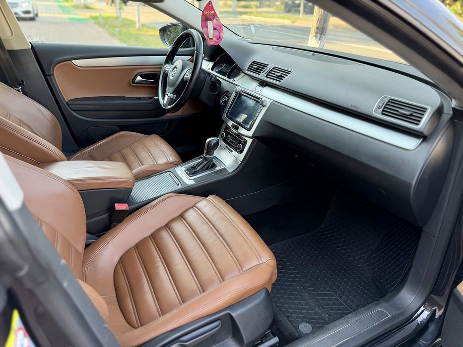 • Vw Passat CC 2012 / 2.0 Diesel 170 cp - Tractiune 4x4 - Parc Auto / RATE / Garantie •