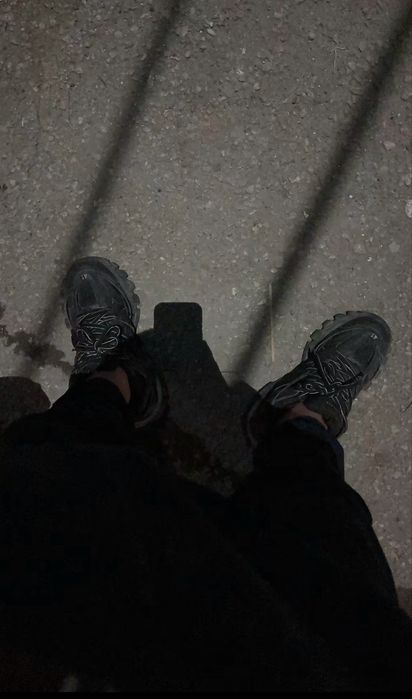 Balenciaga track led