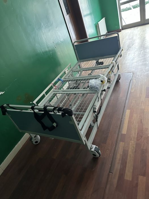 Инвалидная кровать