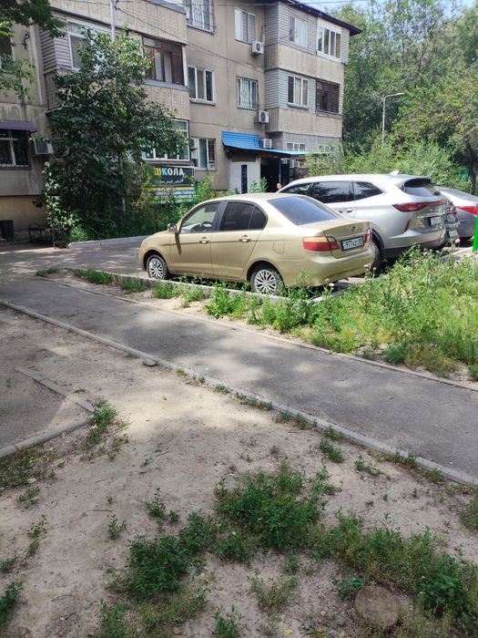 Срочно продам автомобиль Faw n 5
