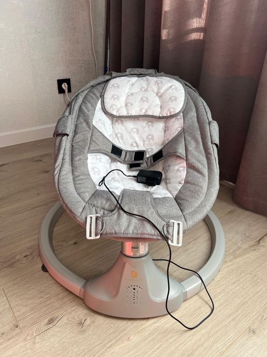 Продам Шезлонг-качеля новый