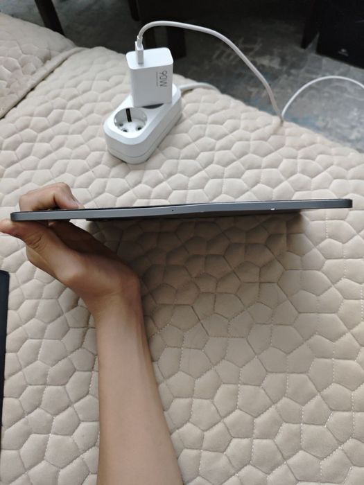 Продам айпад про 2021 M1  11дюймов