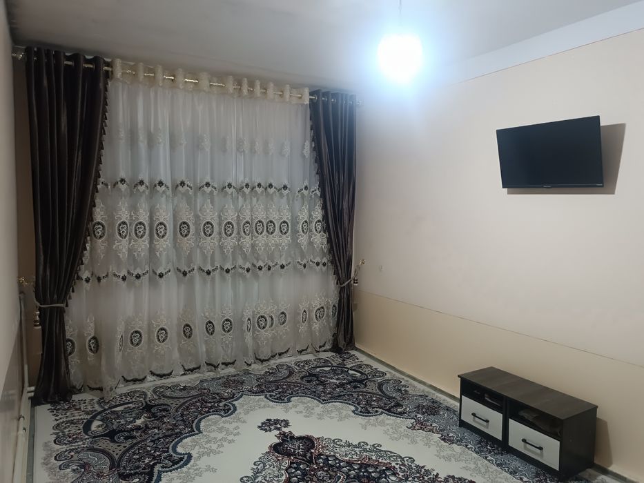 Parkent tumani Alisher Navoiy koʻchasi