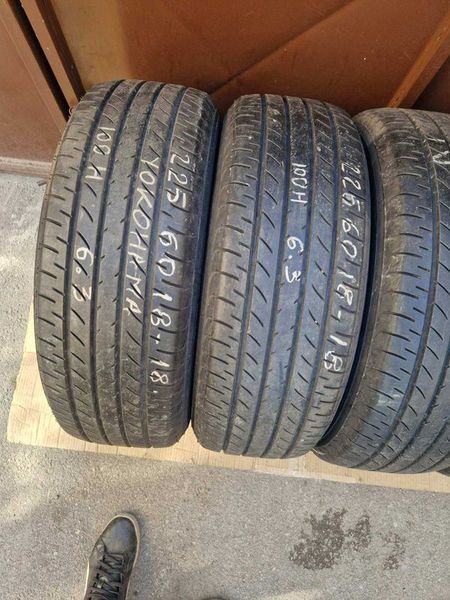 4 Yokohama R18 225/60
летни гуми 
DOT1818