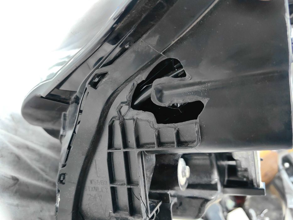 Оригинален фар Мазда Mazda CX30 Full Led