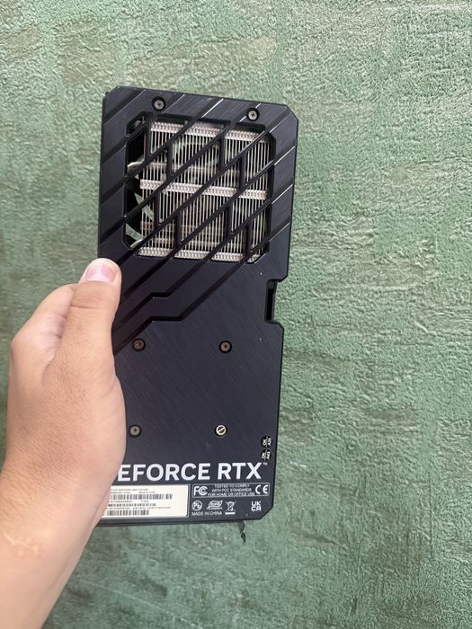 Rtx 4060 8gb Palit/Pny pochti yengi