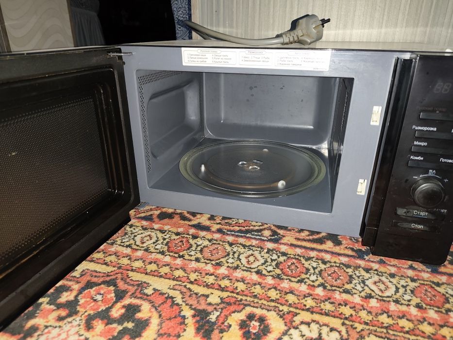 Продается микроволновая печь