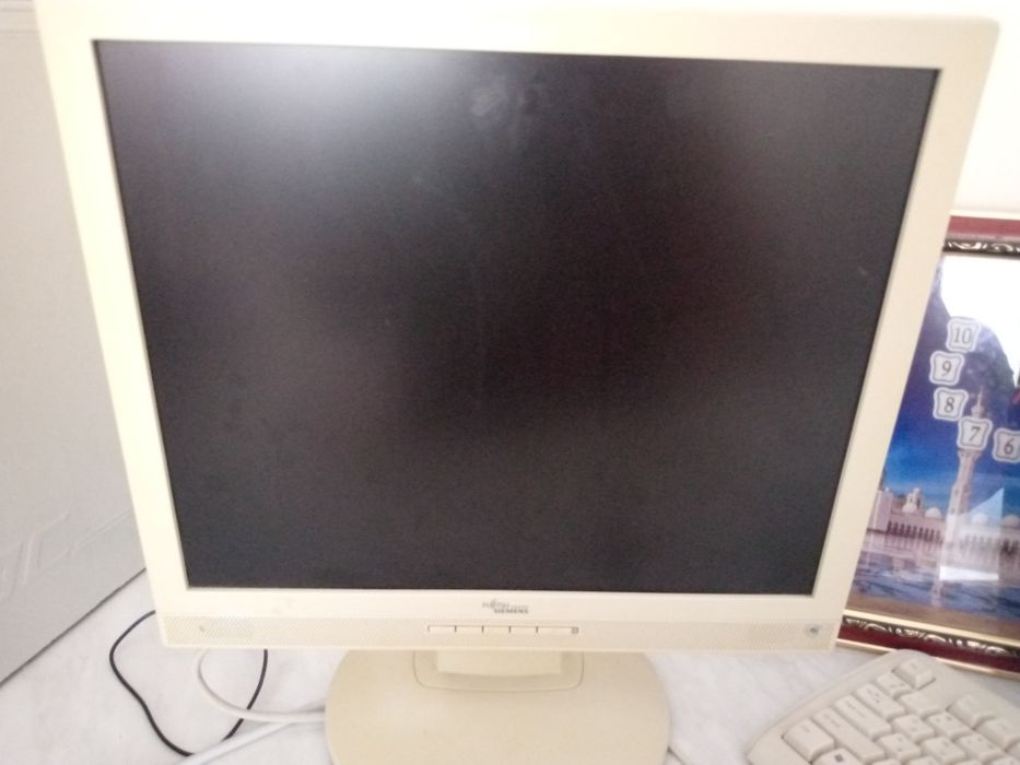 Kompyuter Fujitsu Siemens