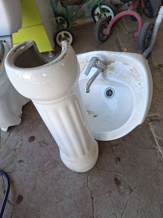 Продам раковину тюльпан