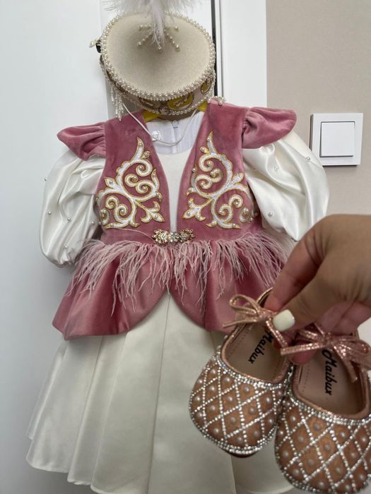 Продам готовый образ для девочки на годик, тусау кесу.