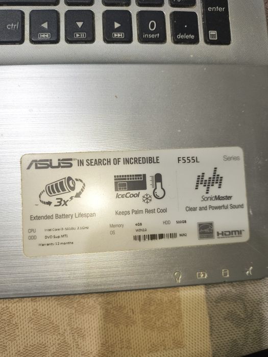 Лаптоп Asus 15,6 инча