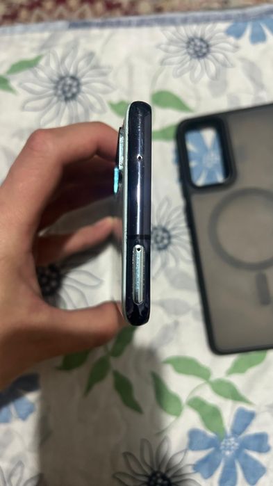 Продам Samsung s20 FE