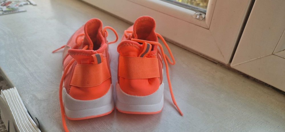Маратонки за бягане Neon Orange