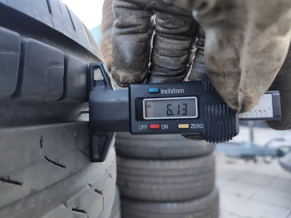 4бр Летни гуми 215 65 17 - Pirelli -