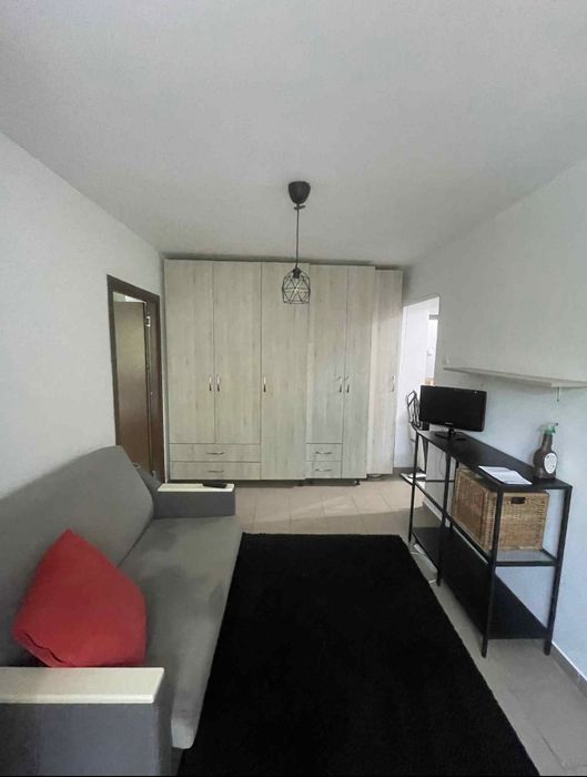 PF, Apartament 2 cam Podu Ros/Cantemir
