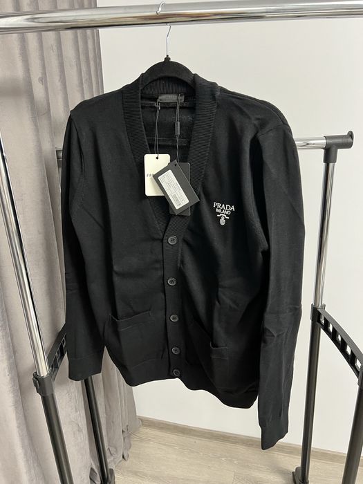 Bluza PRADA super calitate