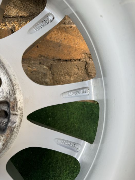 4 броя Джанти БМВ BMW Style 390 16 цола за F30 F31 e90 e91 e87 e46 e36