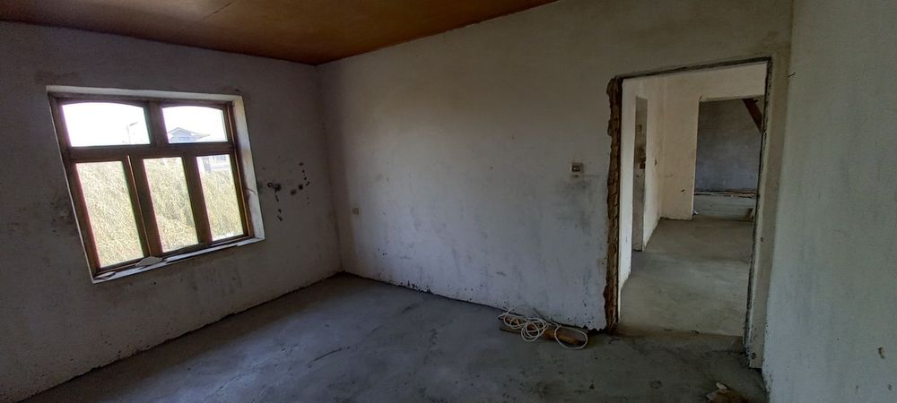 Sergeli tumanida 5 sotikli  xovlijoy srochna sotiladi kelishiladi