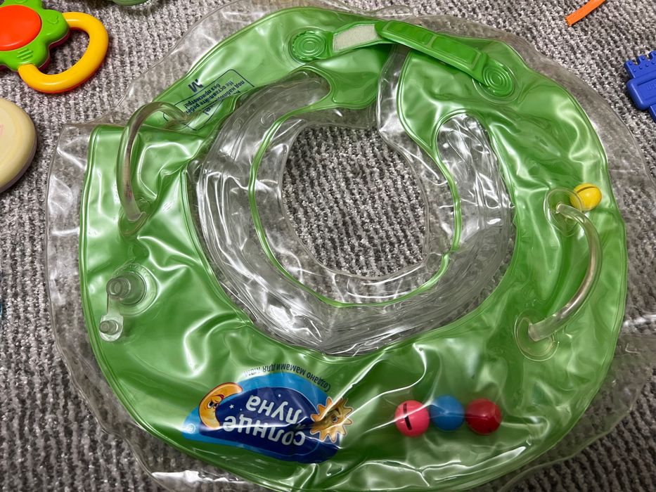 Игрушки , зубогрызки, погремушки, круг для купания для малышей