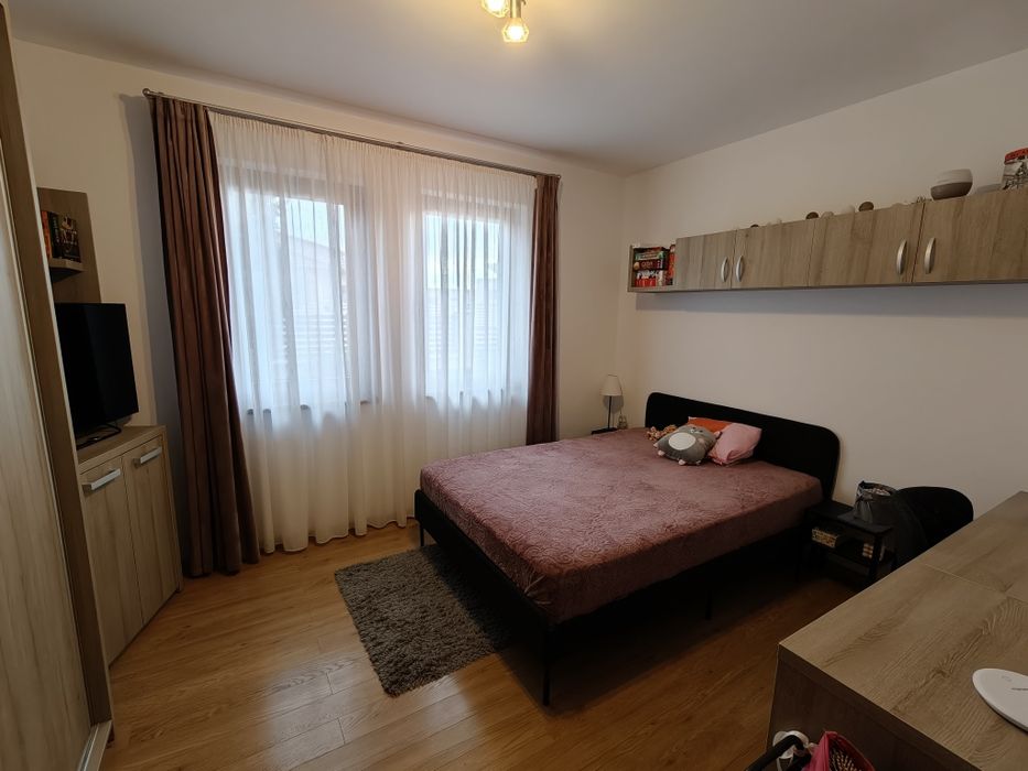 Casa 120 mp complet mobilata și utilată.