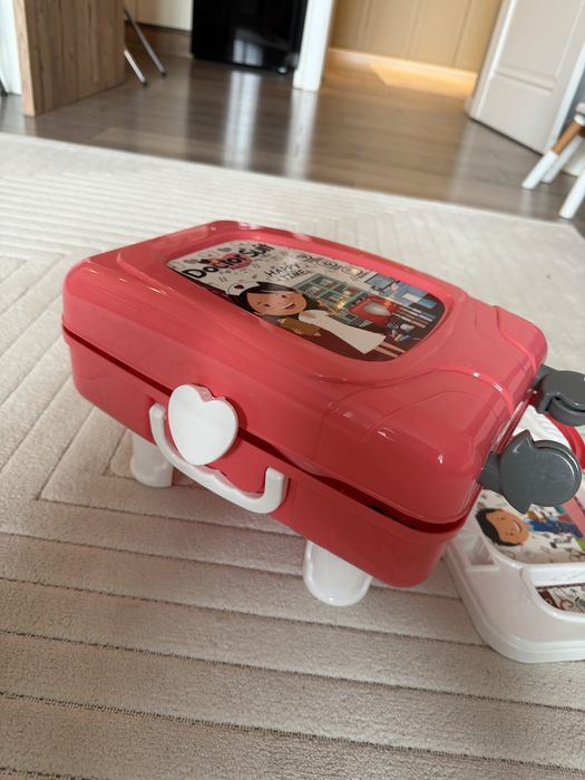 Набор доктора в чемоданчике