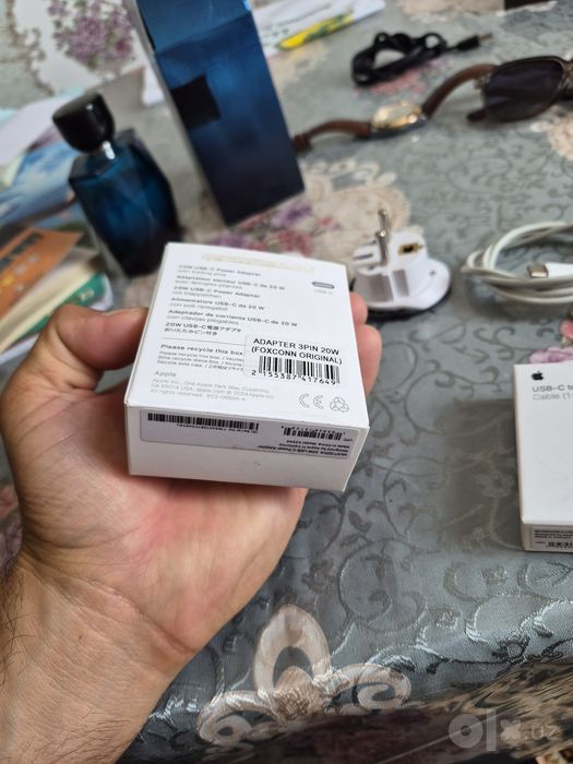 IPhone orginal zaryadnik