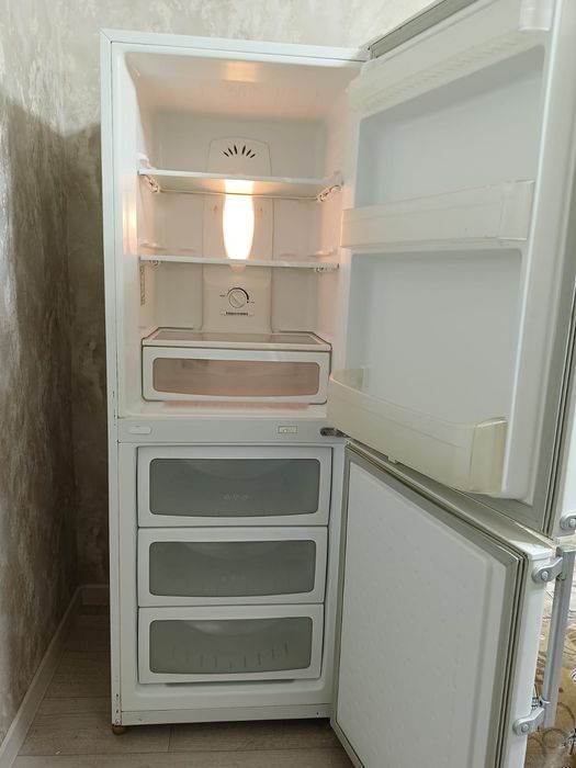 Холодильник  LG бу