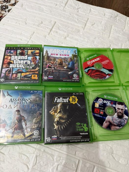 Продам xbox one c играми