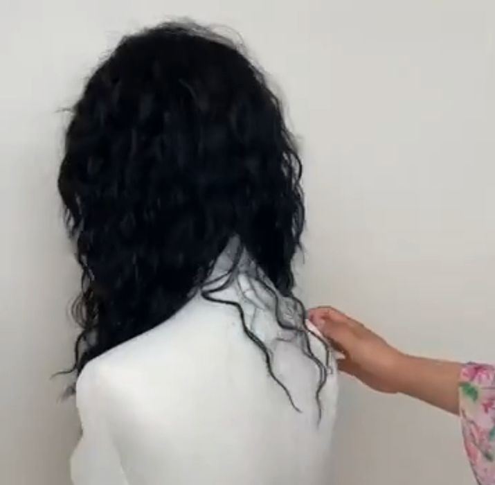 Парик женский чёрный