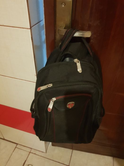 Gheozdan  pt laptop si tableta