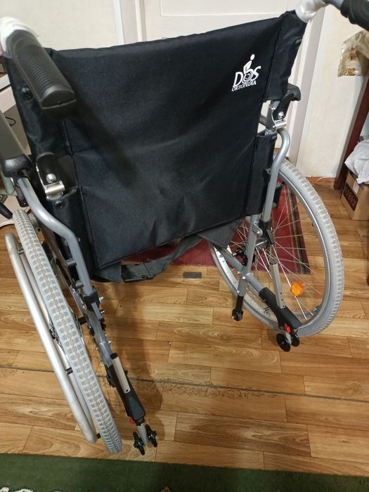 Инвалидное прогулочное кресло