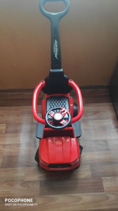 Ride-On кола Fancy Deluxe Mega Car червена