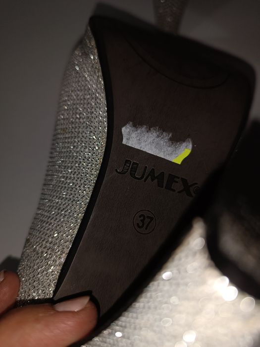 Сребърни обувки 37 номер