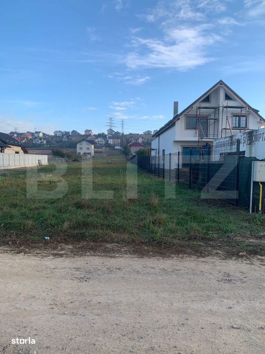 Teren intravilan, 926 mp, front 13 ml, zona Burdujeni