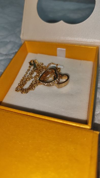 Цепочка с кулоном LANCOME