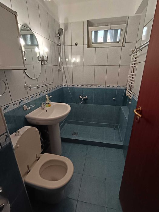 Inchiriez apartament centru Pitesti
