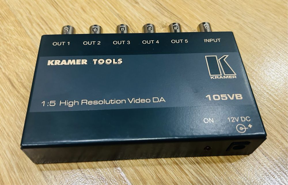 Цифровой видеокоммутатор Data Video HS 500