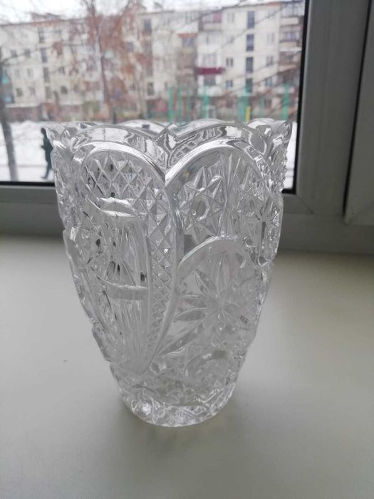 Вазочка хрустальная