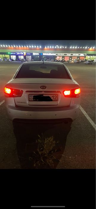 Продается KIA 2012 года Казак Номер