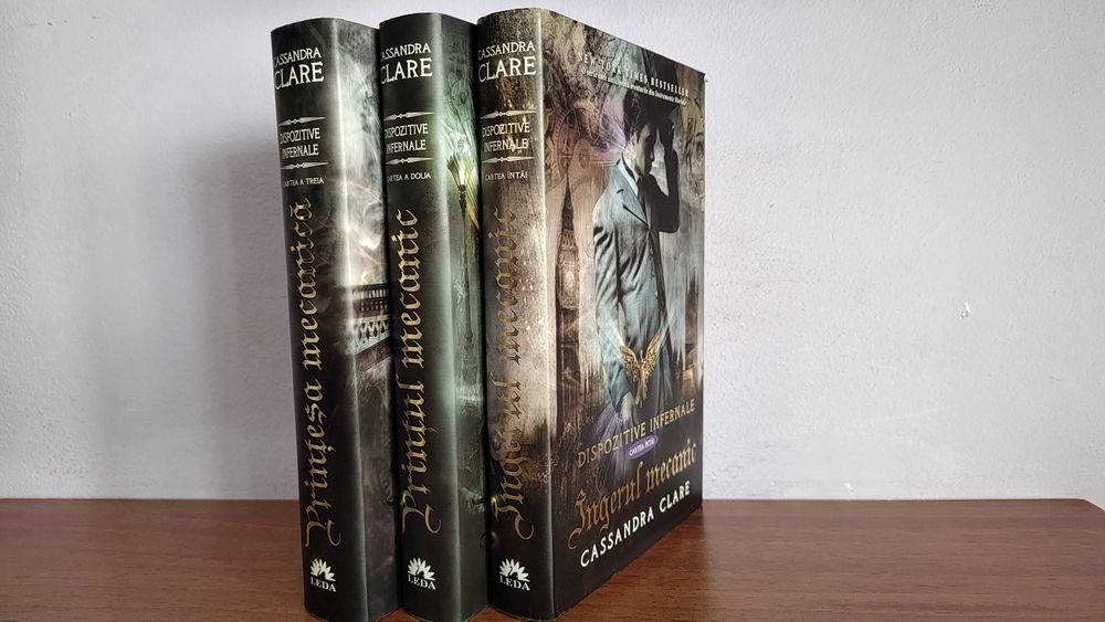 Cassandra Clare - Dispozitive infernale (3 titluri)