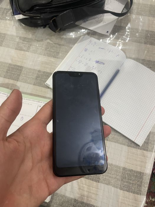 Redmi 6 pro 64 gb holati zor obmenga