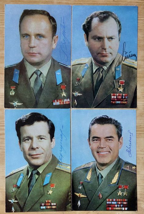 Карточки Космонавтов ссср 19 штук. Цена за все Карточки. .