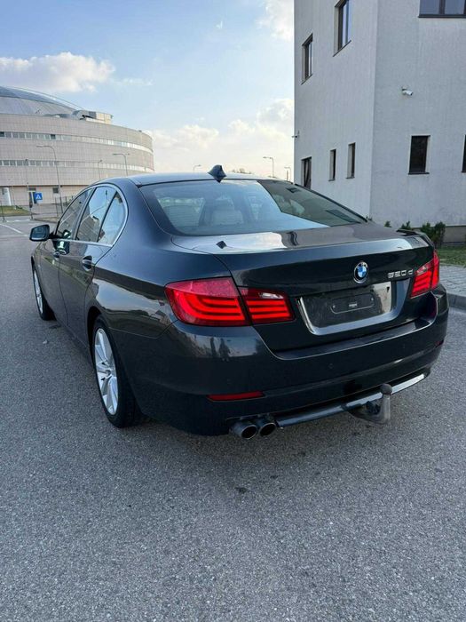 Se dezmembrează BMW F10, an 2011