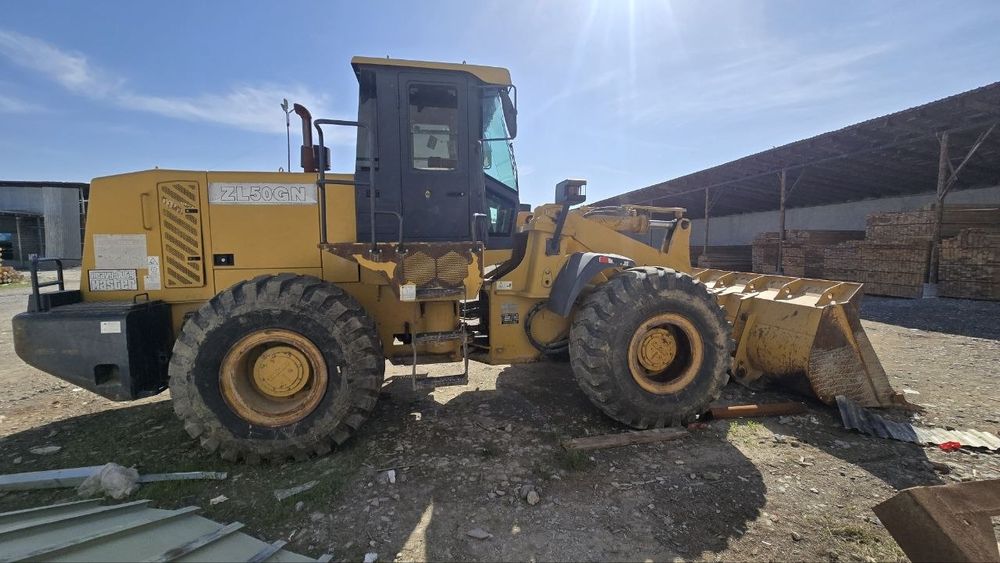 Padgruzchik SOTILADI!!