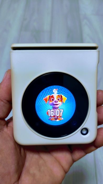 ZTE Nubia flip nou